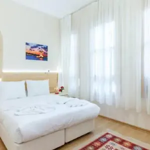 Apart-hotel Otantik